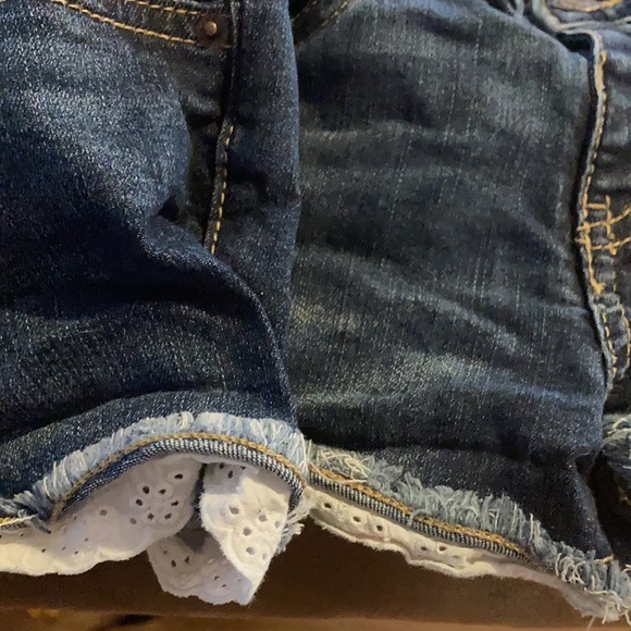 EUC - TWO pairs 5T denim shorts - Picture 3 of 5
